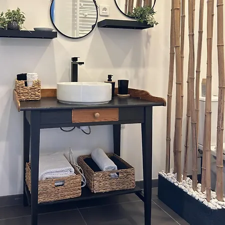 شقة Des Coteaux Sezannais *