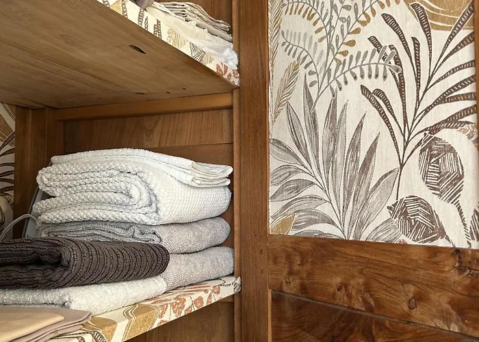 Des Coteaux Sezannais דירה *